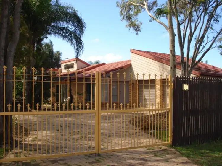 18 Edenlea Drive, Meadowbrook QLD 4131