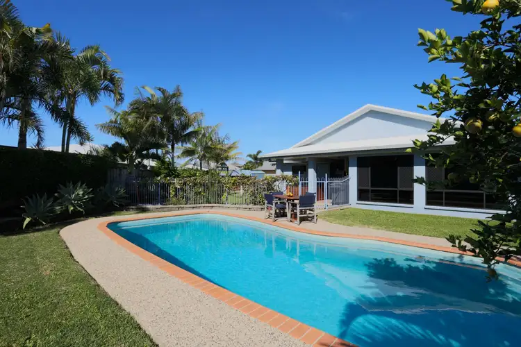 Second view of Homely house listing, 6 Mark Crescent, Glenella QLD 4740