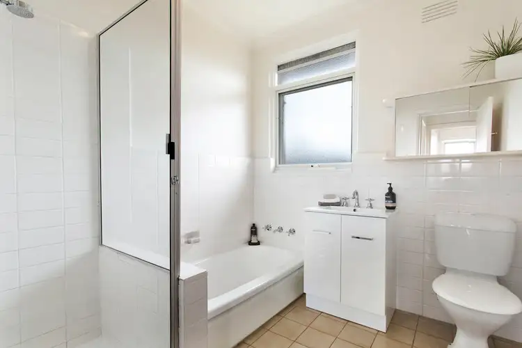 Fourth view of Homely apartment listing, 6/50 Leura Grove, Hawthorn East VIC 3123
