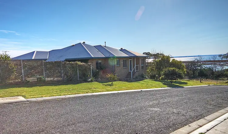 54 Fullarton Dr, Paynesville VIC 3880
