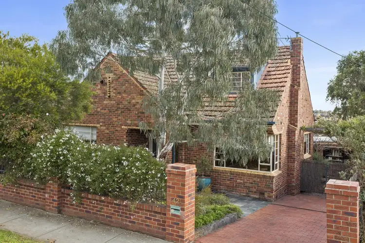 42 Curtin Street, Flora Hill VIC 3550