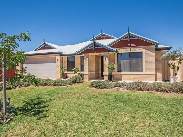 2 Arlette Pass, Lakelands WA 6180