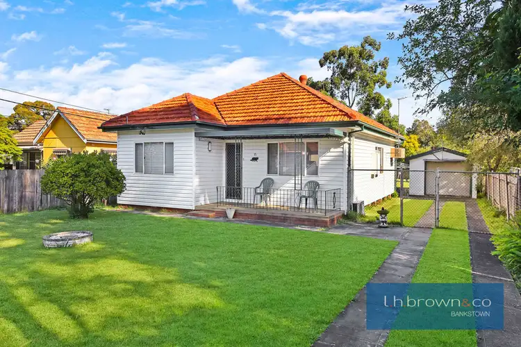 15 Johnstone Street, Guildford NSW 2161