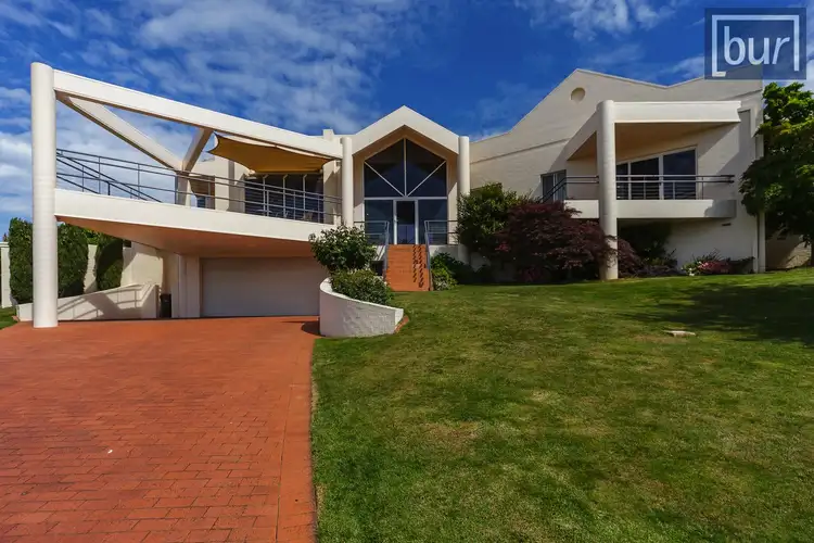 4 Maynet Pl, West Albury NSW 2640