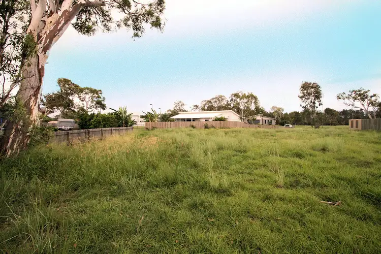 7 BETTY Close, Coral Cove QLD 4670
