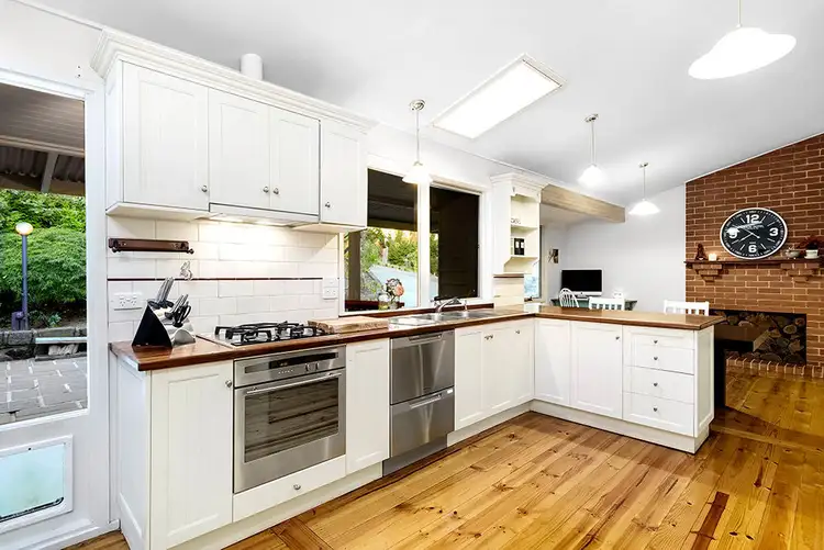 Fifth view of Homely house listing, 31 Ryans Parade, Mount Macedon VIC 3441