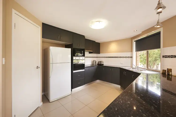 Sixth view of Homely house listing, 5 Eppalock Ct, Kialla VIC 3631
