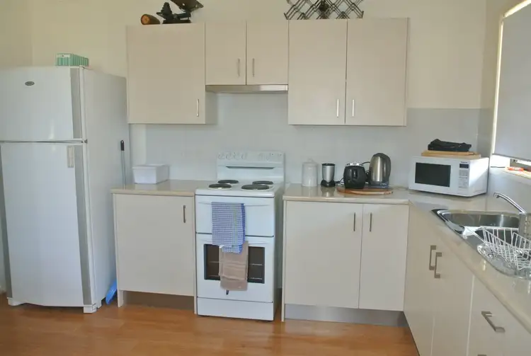 Fourth view of Homely unit listing, 2/2 Drambuie Court, Kippa-ring QLD 4021