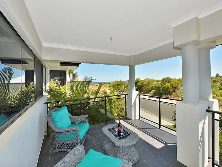 20 Beachview Court, Wannanup WA 6210