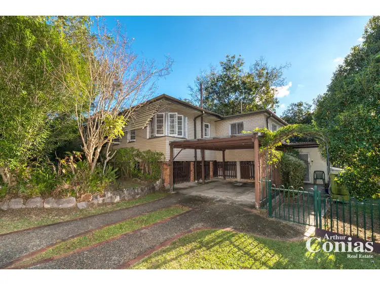 54 Cecil Road, Bardon QLD 4065