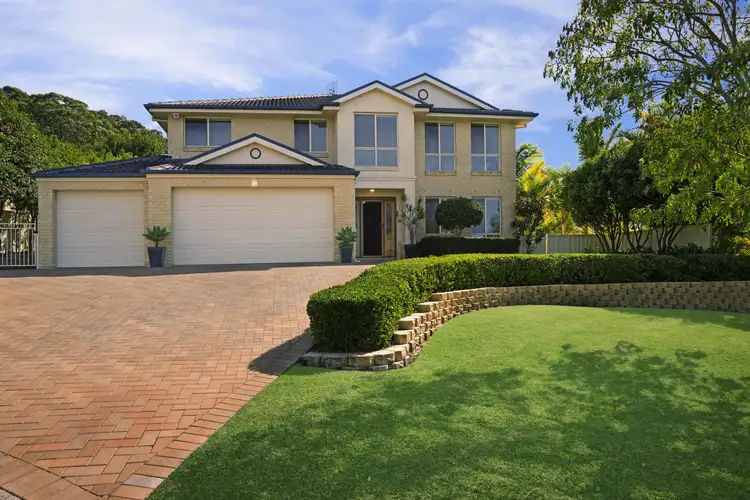 18 Pebble Beach Ct, Belmont NSW 2280