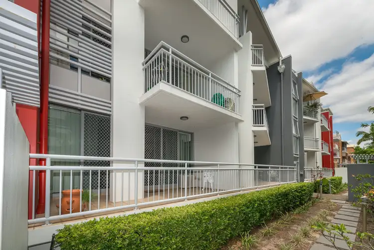 7/13-23 Bright Avenue, Labrador QLD 4215