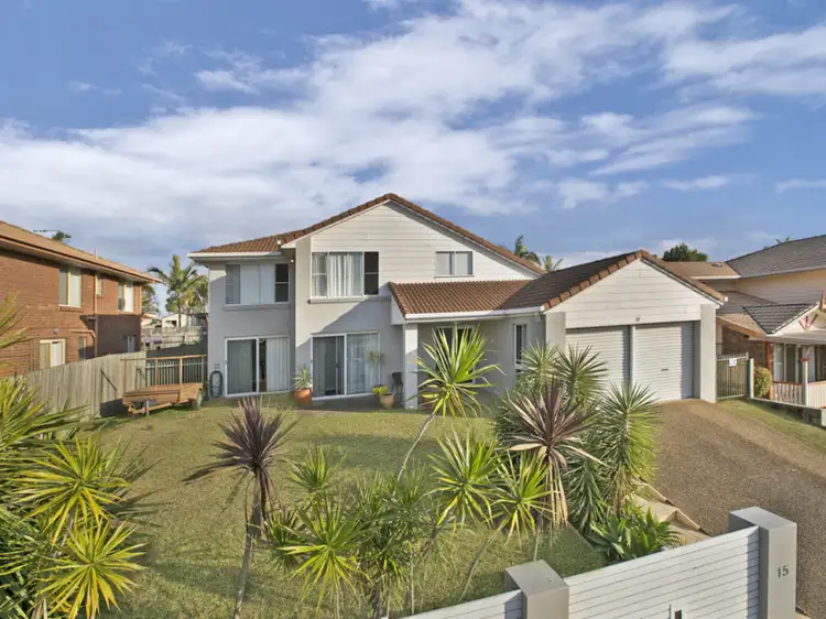 15 Kingfisher Crescent, Belmont QLD 4153
