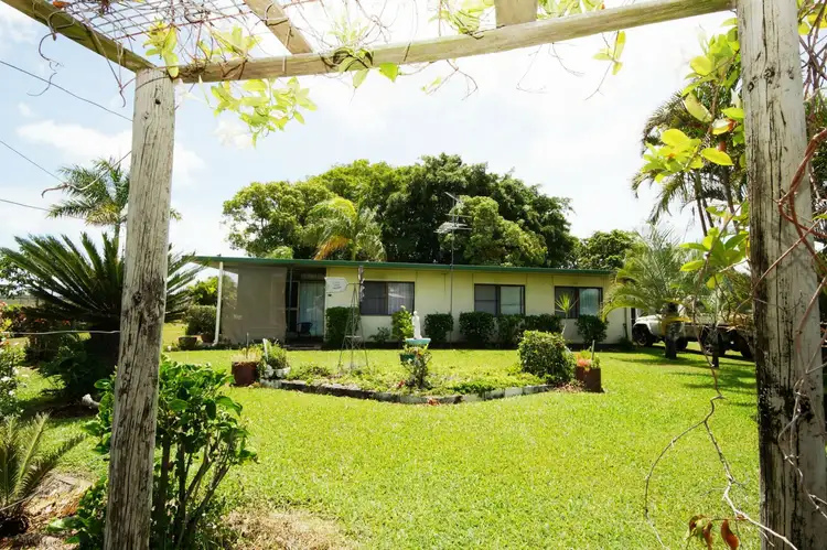 11-13 Townsville Road, Brandon QLD 4808