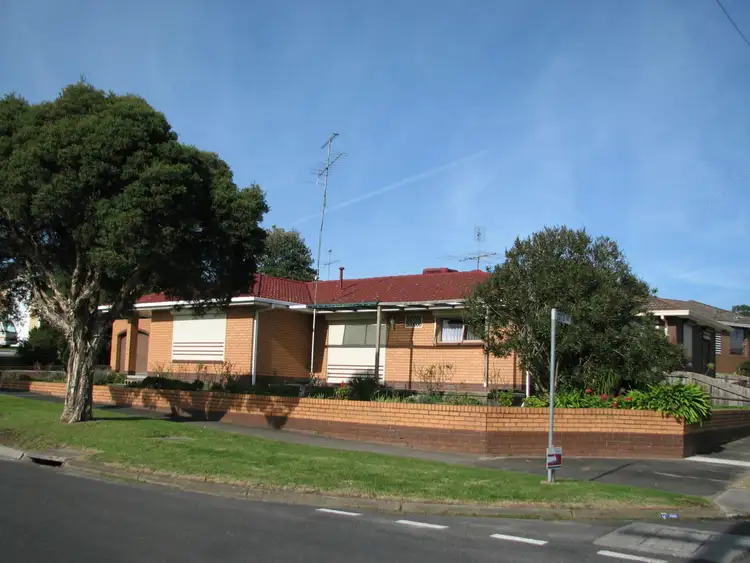 51 South Street, Moe VIC 3825