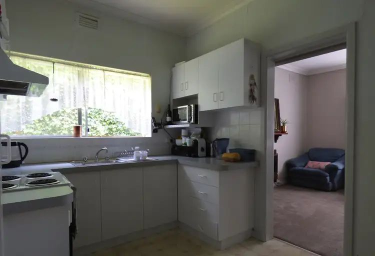 Second view of Homely townhouse listing, 20B Carrier St, Benalla VIC 3672