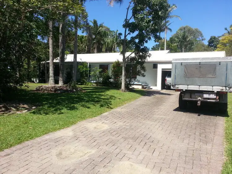 4 Eric Court, Mooloolah Valley QLD 4553