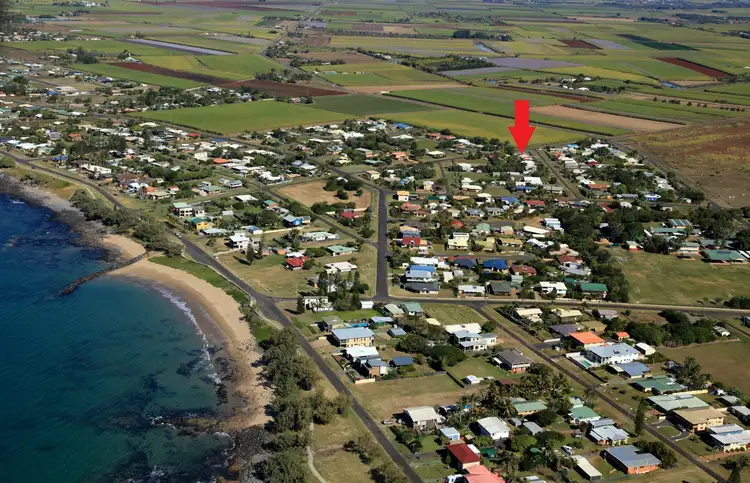 Second view of Homely house listing, 4 Milton Street, Burnett Heads QLD 4670