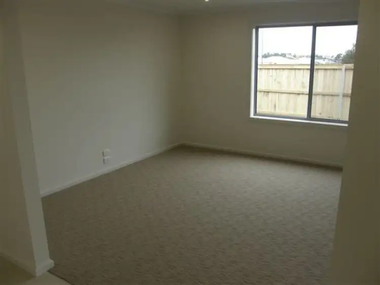 Second view of Homely house listing, 147 Hammersmith Circuit, Traralgon VIC 3844
