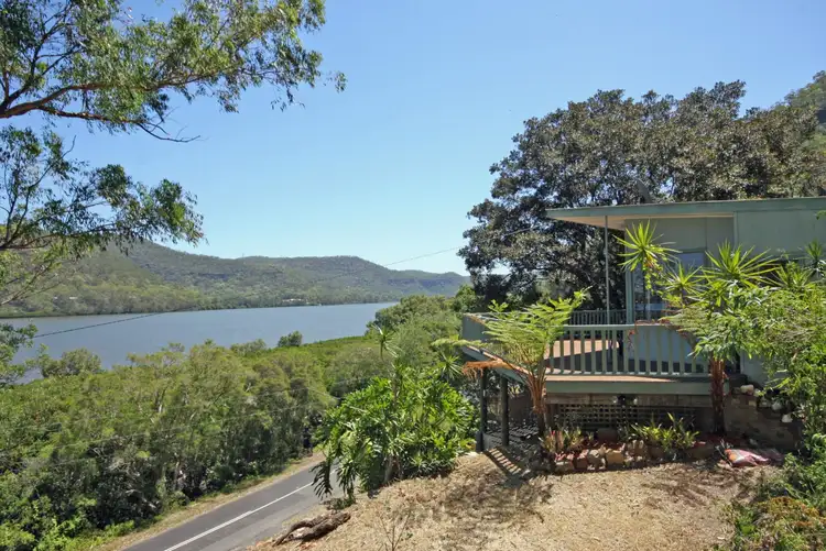 6870 Wisemans Ferry Road, Gunderman NSW 2775