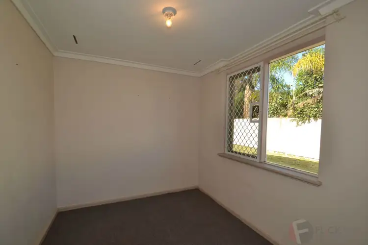 Fifth view of Homely unit listing, 8b Thompson Drive, Wanneroo WA 6065
