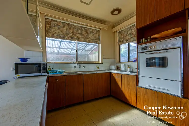 Fifth view of Homely house listing, 2 Davis Street, Burwood East VIC 3151