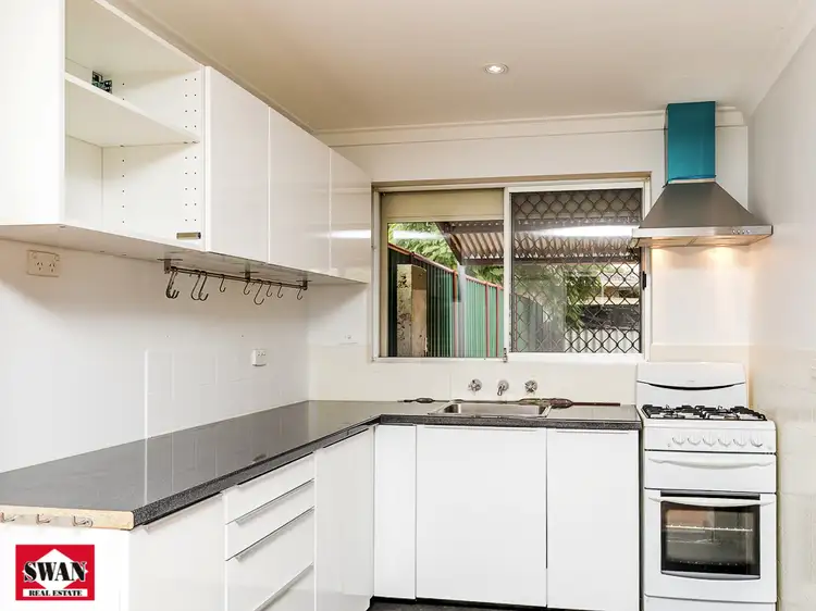 Sixth view of Homely semi-detached listing, 7B Woodbridge Cl, Swan View WA 6056