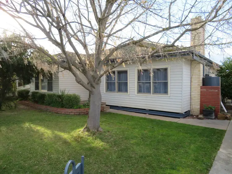 8 Mathrick Street, California Gully VIC 3556