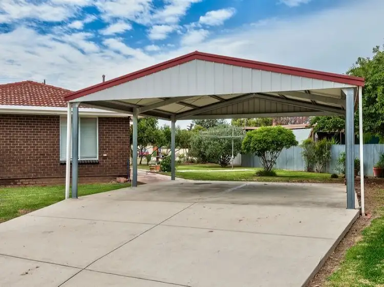Second view of Homely house listing, 125 Easterby Court, Howlong NSW 2643