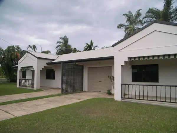 32 Seaviewstreet, Mission Beach QLD 4852