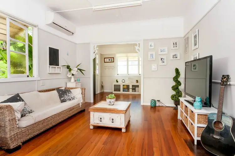 27 HILL Street, Woombye QLD 4559