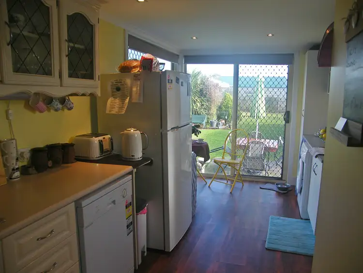 Fifth view of Homely house listing, 40 Morgan St, Bairnsdale VIC 3875