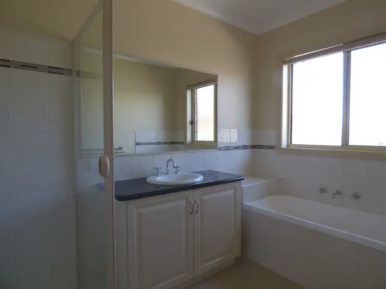 Sixth view of Homely unit listing, 2/94 Salisbury Street, Benalla VIC 3672