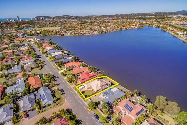 136 Honeyeater Drive, Burleigh Waters QLD 4220