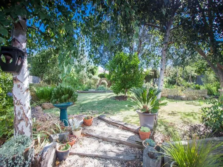 Fifth view of Homely house listing, 10 Scenic Court, Gisborne VIC 3437