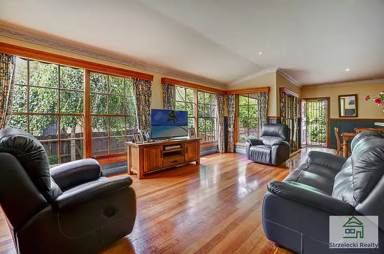 Fifth view of Homely house listing, 17 Holland Ct, Trafalgar VIC 3824