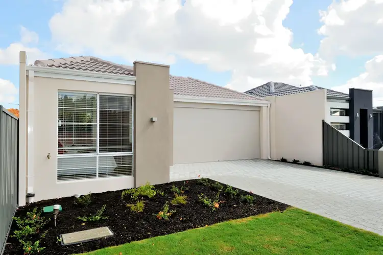Fifth view of Homely villa listing, 15 Ivanhoe St, Bassendean WA 6054