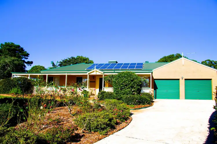 5 Kings Park Court