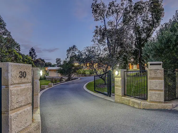 30 Golfview Place, Gnangara WA 6077