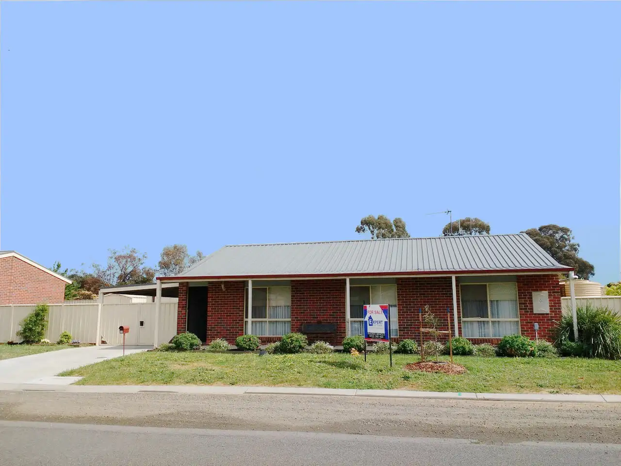 Main view of Homely townhouse listing, 10 Mcmahon St, Heathcote VIC 3523