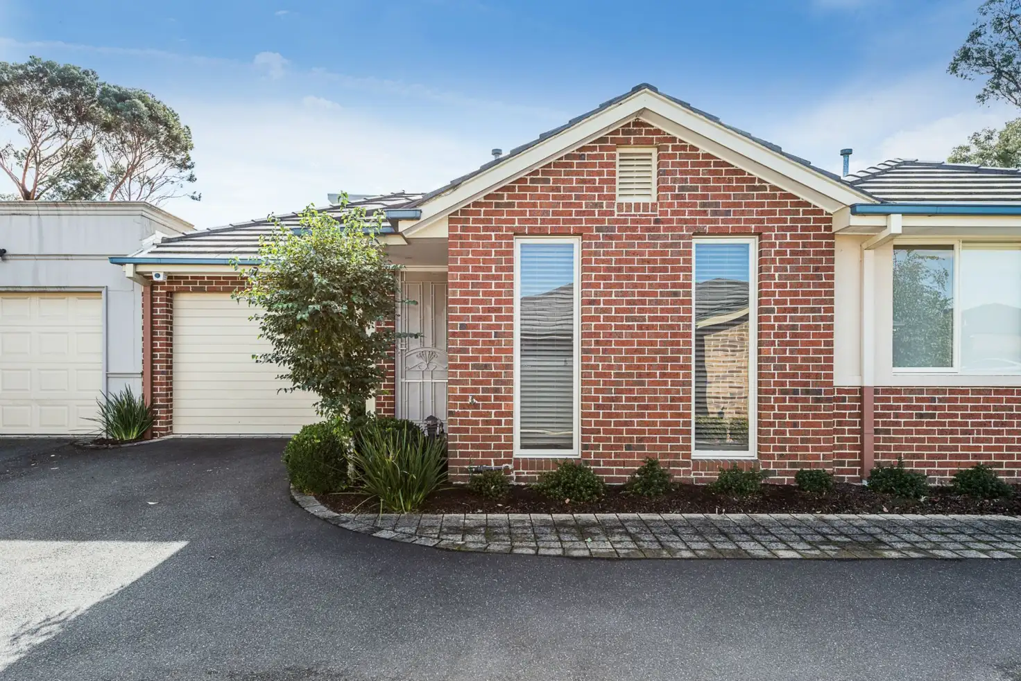Main view of Homely unit listing, 4/1 Daws Road, Doncaster East VIC 3109