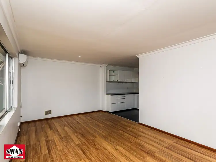 Fourth view of Homely semi-detached listing, 7B Woodbridge Cl, Swan View WA 6056