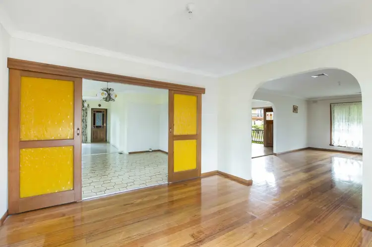Fourth view of Homely house listing, 3 Clive Court, Avondale Heights VIC 3034