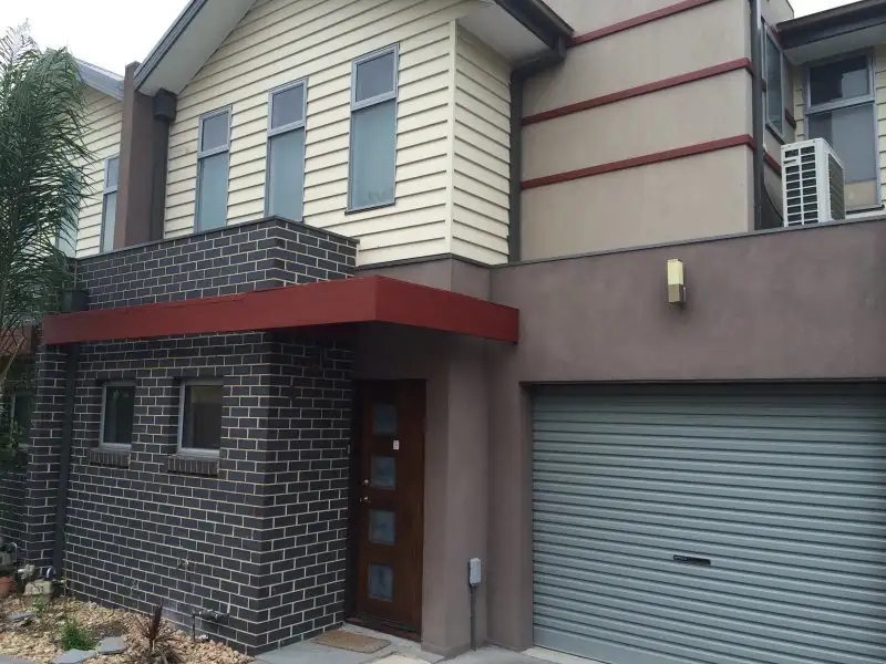 Main view of Homely townhouse listing, 3/10 Osborne Grove, Preston VIC 3072