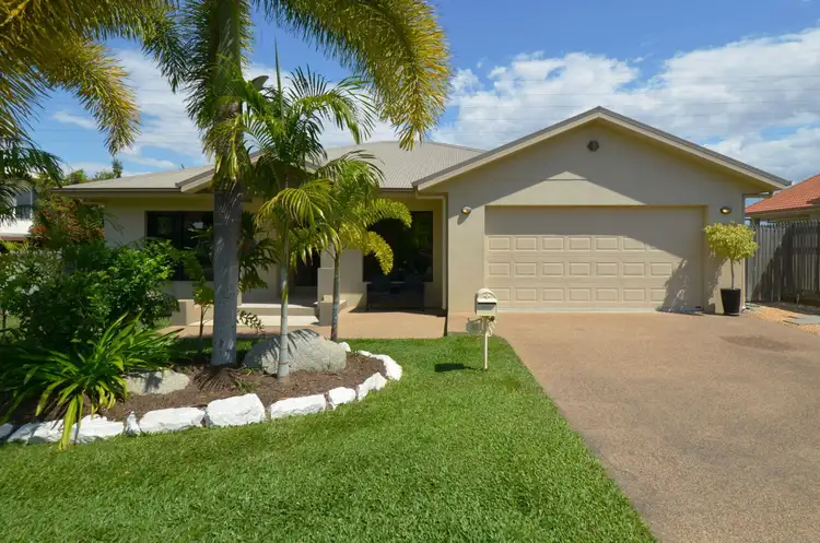 30 Thorn Street, Mount Louisa QLD 4814