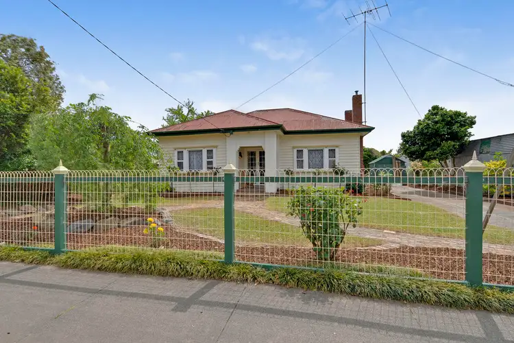 8 Church Street, Trafalgar VIC 3824