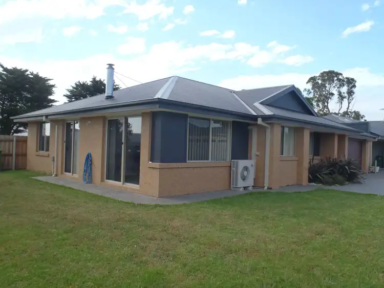 Second view of Homely house listing, 9A Faulkner Court, Bairnsdale VIC 3875