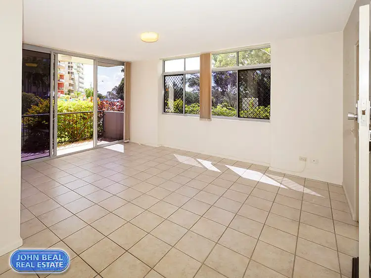 Sixth view of Homely unit listing, 2/73 Marine Parade, Redcliffe QLD 4020
