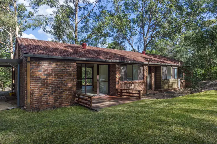 4 Milford Ct, Eatons Hill QLD 4037