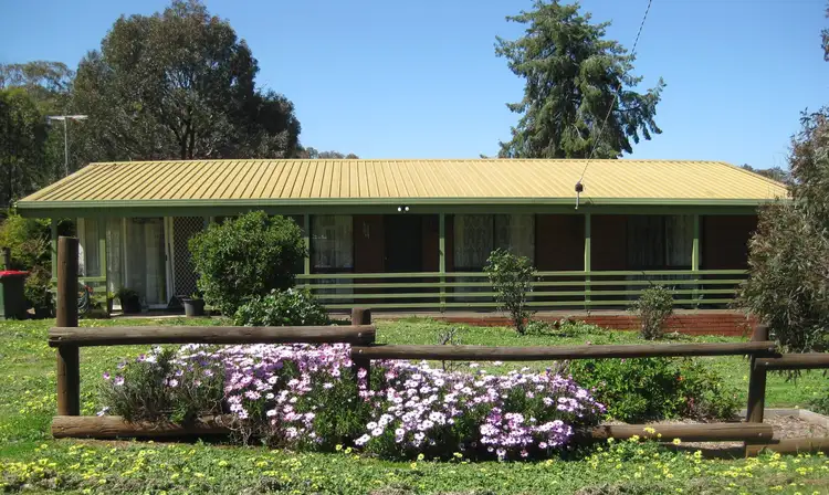 53 Reef Street, Wedderburn VIC 3518
